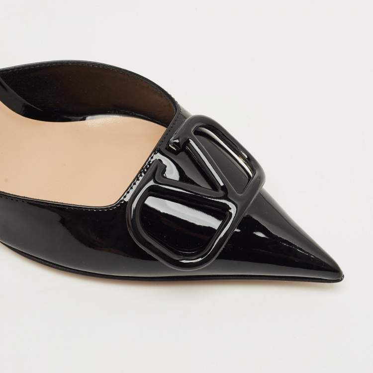 مملوكة مسبقًا Valentino VLogo Size 39 Black Patent Leather Mules