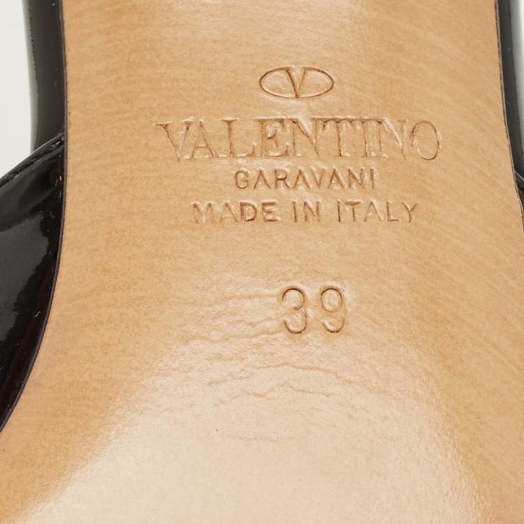 مملوكة مسبقًا Valentino VLogo Size 39 Black Patent Leather Mules