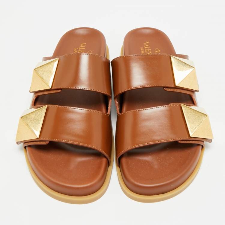 Pre Owned Valentino One Stud Size 39 Brown Leather Slide Sandals