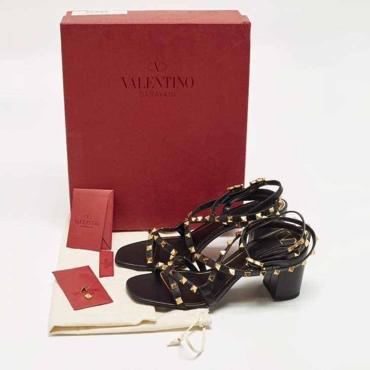 Pre Owned Valentino Rockstud Size 39.5 Black Leather Ankle Strap Sandals