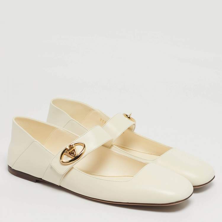 Pre Owned Valentino VLogo Size 39.5 Cream Leather Ballet Flats