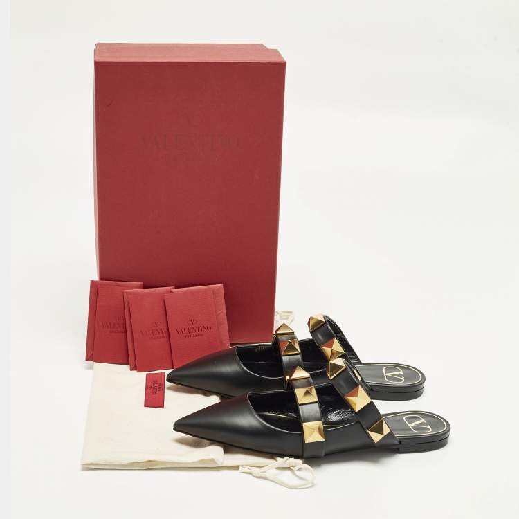 Pre Owned Valentino Roman Stud Size 37 Black Leather Flat Mules