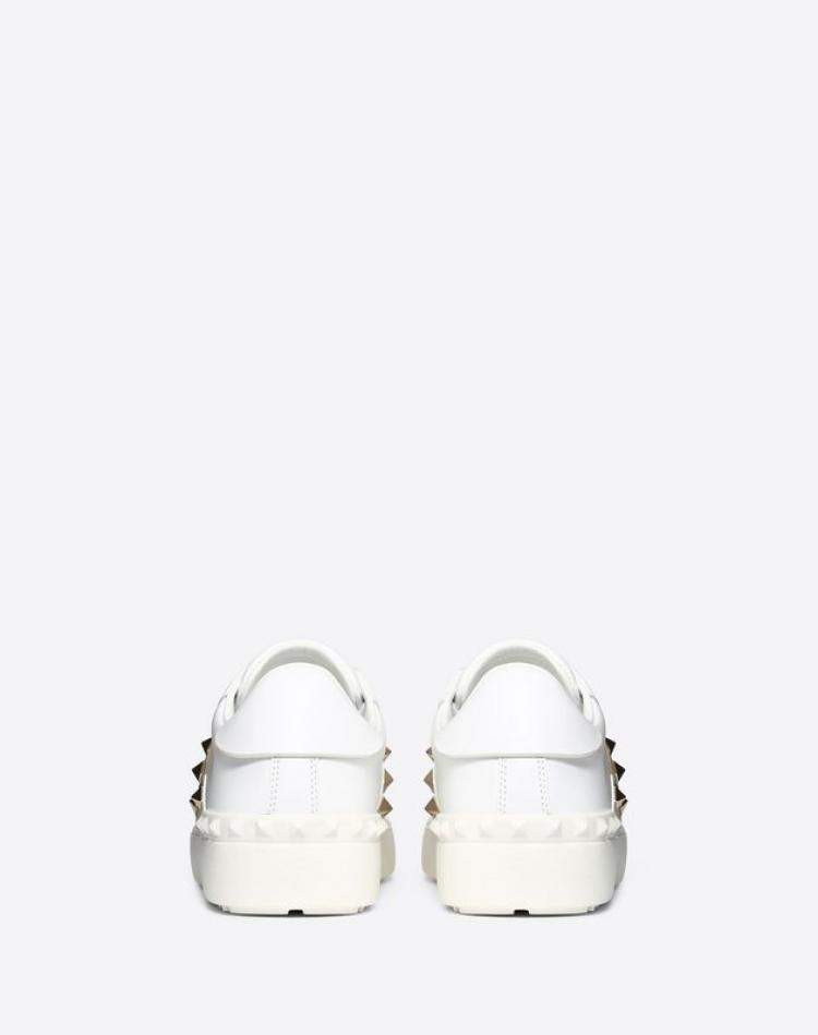 Pre Owned Valentino White Heart Embroidered Leather Rockstud Untitled Sneakers Size 38