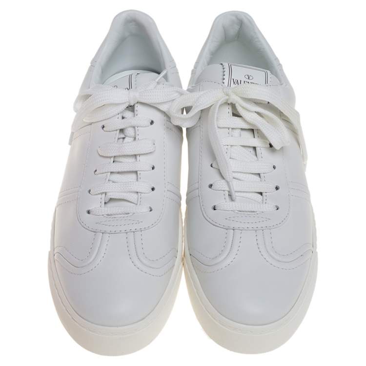 Pre Owned Valentino White Leather Rockstud Fly Crew Sneakers Size 39.5
