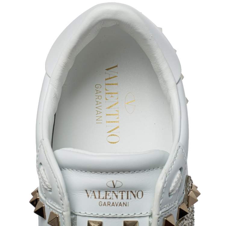 Pre Owned Valentino White Heart Embroidered Leather Rockstud Untitled Sneakers Size 38