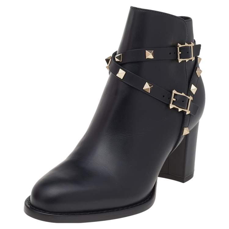 Rockstud block deals heel bootie