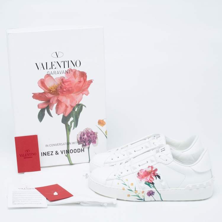 Pre Owned Valentino White Floral Print Leather Rockstud Low-Top Sneakers Size 36