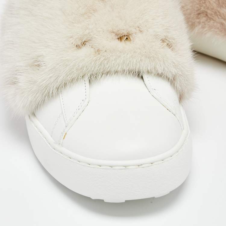 Pre Owned Valentino White Leather and Mink Fur Rockstud Low Top Sneakers Size 40