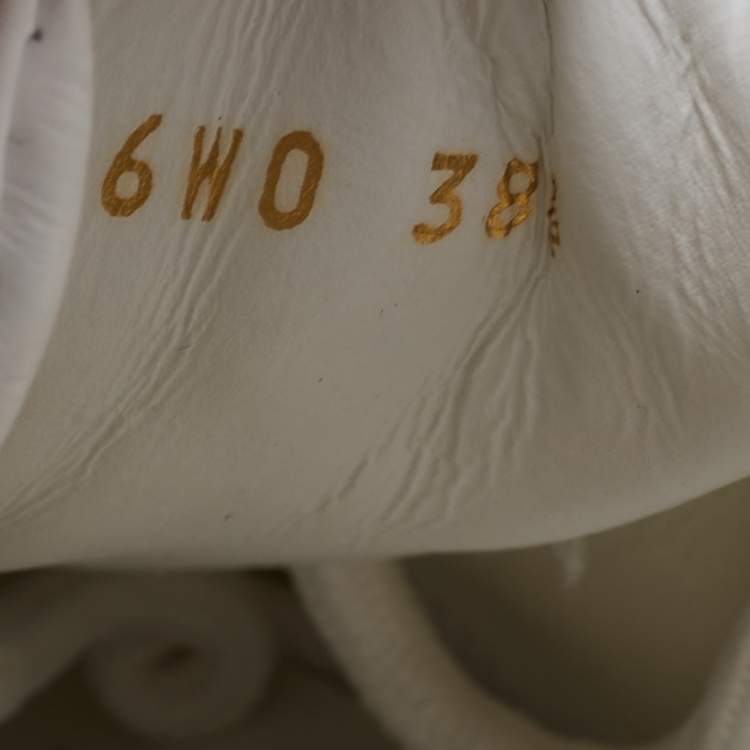 Pre Owned Valentino White Leather Bounce Love Logo Sneakers Size 38.5