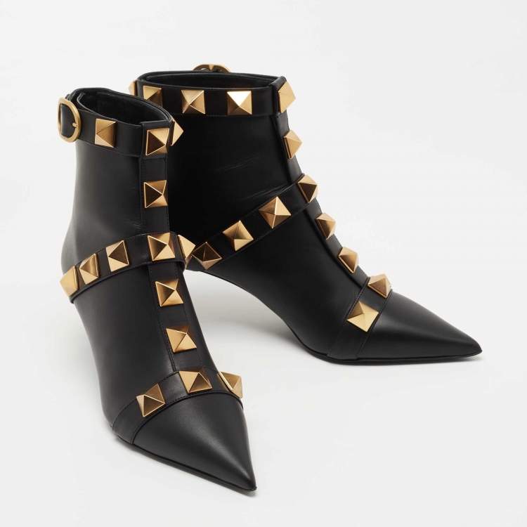 Pre Owned Valentino Black Leather Roman Stud Ankle Boots Size 40 