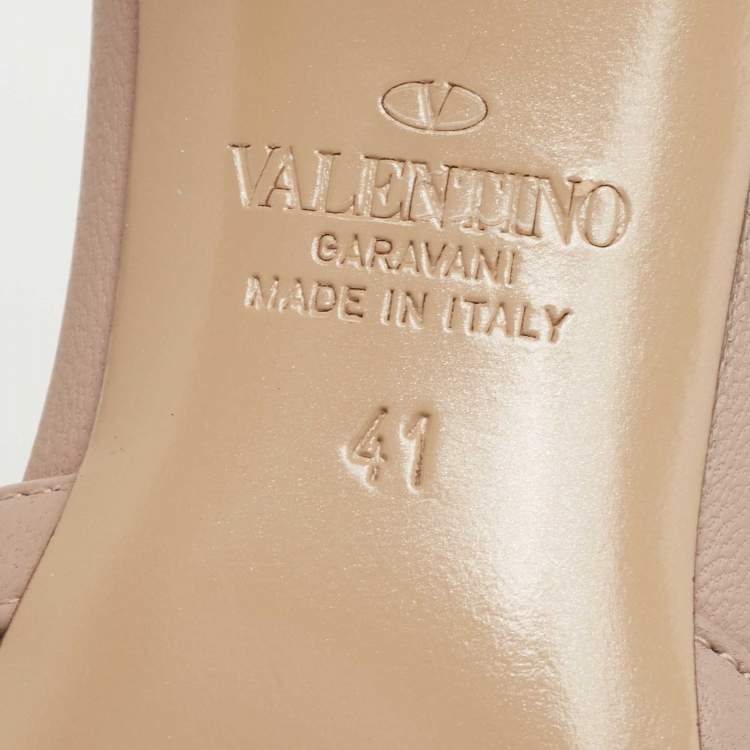 Pre Owned Valentino Grey/Beige Patent and Leather Rockstud Pumps Size 41