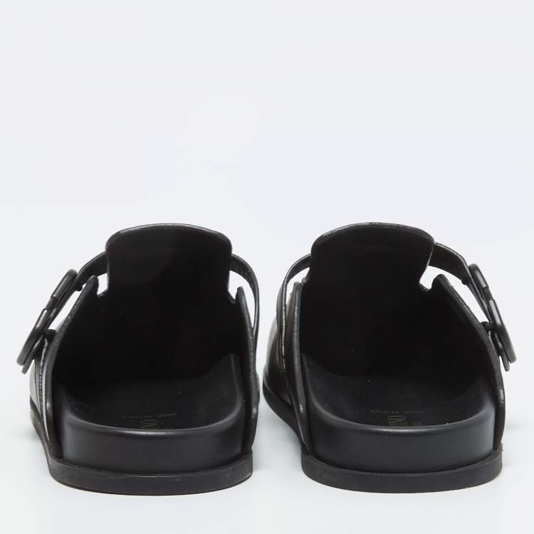 Pre Owned Valentino Black Leather VLogo Sabot Mules Size 42 