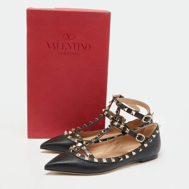 مملوكة مسبقًا Valentino Black Leather Rockstud Flat Ankle Strap Sandals Size 37