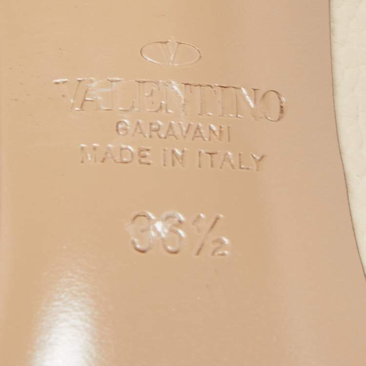 Pre Owned Valentino Cream Leather Rockstud Ankle Strap Pumps Size 36.5