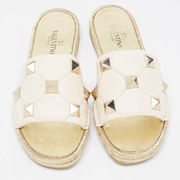 Pre Owned Valentino White Leather Roman Stud Raffia Flat Slides Size 40