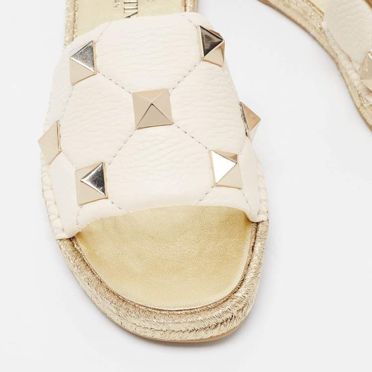 Pre Owned Valentino White Leather Roman Stud Raffia Flat Slides Size 40
