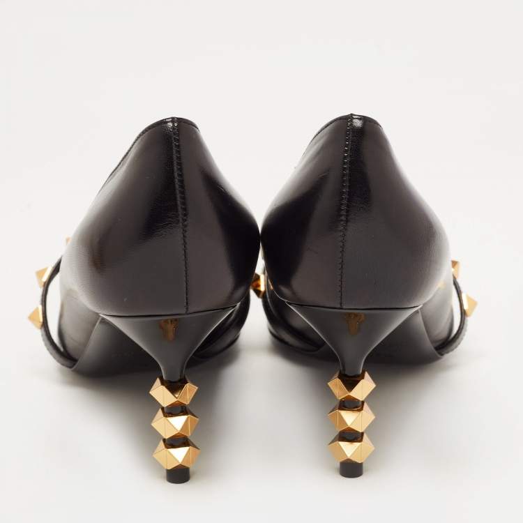 Pre Owned Valentino Black Leather Rockstud Pumps Size 37.5