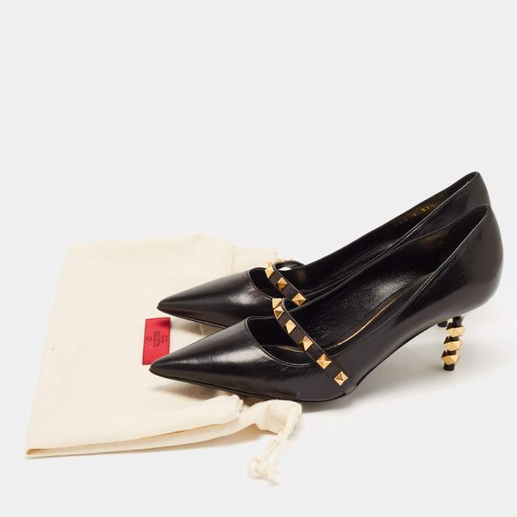 Pre Owned Valentino Black Leather Rockstud Pumps Size 37.5