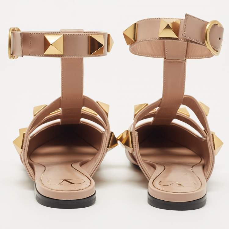 Pre Owned Valentino Beige Leather Roman Stud Pointed Toe Ankle Cuff Flat Sandals Size 39