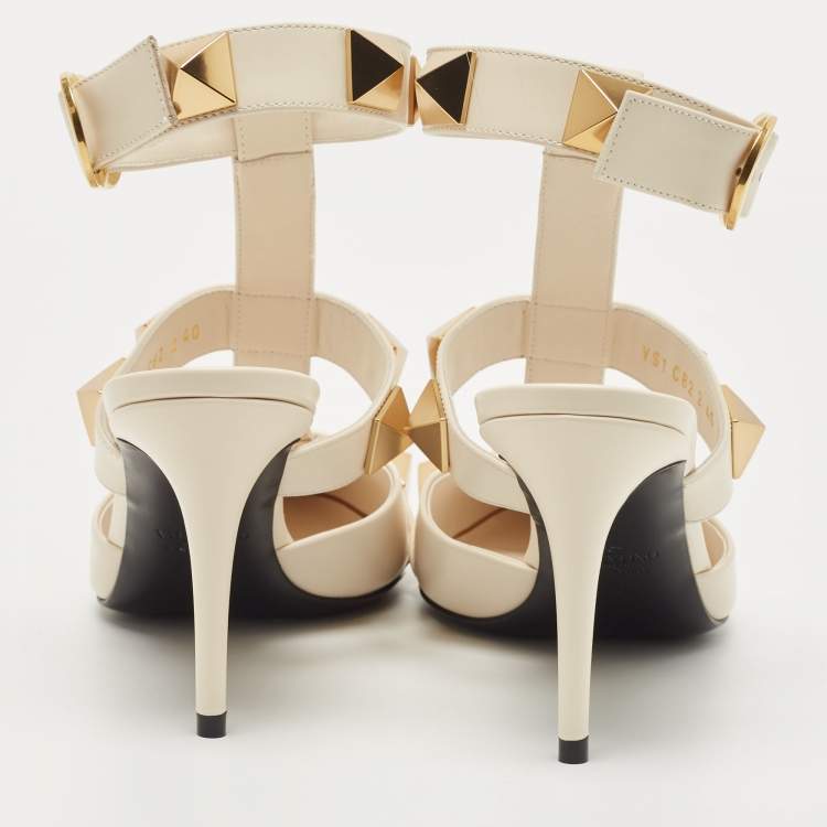 Pre Owned Valentino Off White Leather Roman Stud Ankle Strap Pumps Size 40