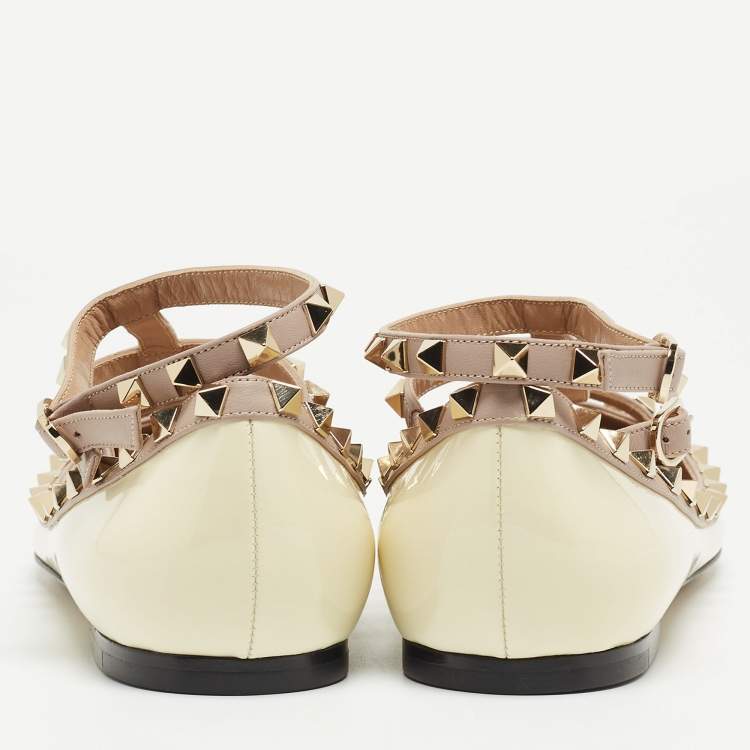 Pre Owned Valentino Cream Patent Leather Rockstud Ankle Strap Ballet Flats Size 40.5