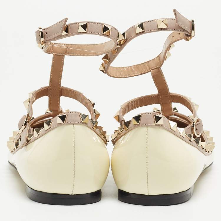 Pre Owned Valentino Cream Patent Leather Rockstud Ankle Strap Ballet Flats Size 40.5