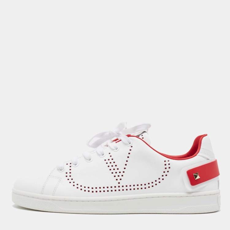 Pre Owned Valentino White Leather Vlogo Rockstud Low Top Sneakers Size 39.5