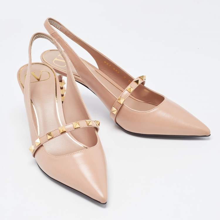 Pre Owned Valentino Beige Leather Rockstud Slingback Pumps Size 38.5