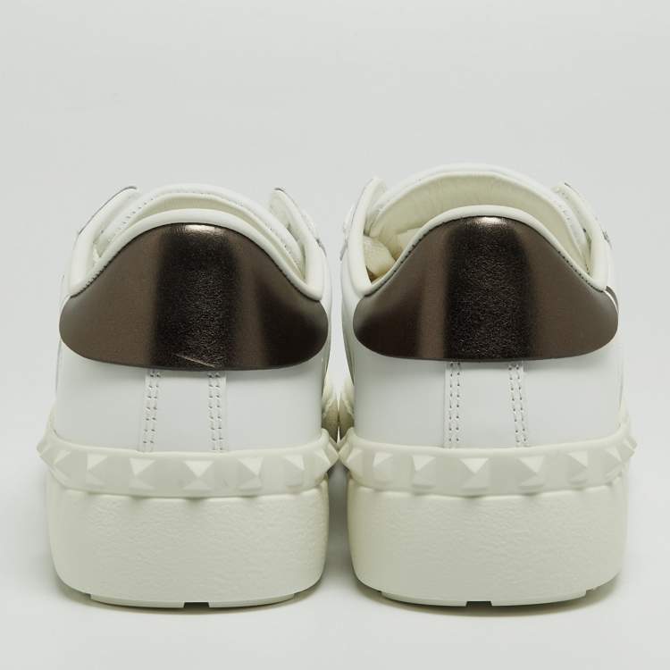 Pre Owned Valentino White/Grey Leather VLTN Rockstud Sneakers Size 37