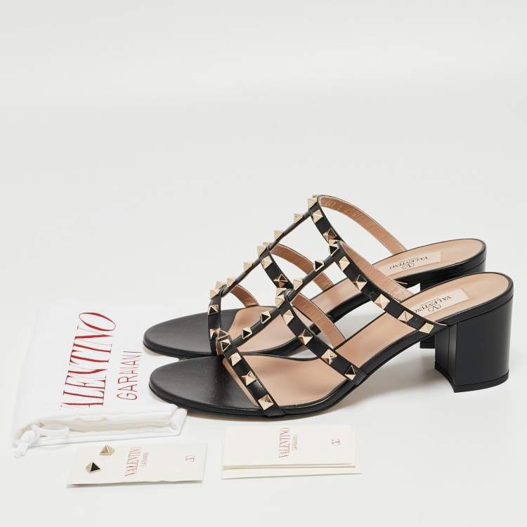 Pre Owned Valentino Black Leather Rockstud Slide Sandals Size 40.5