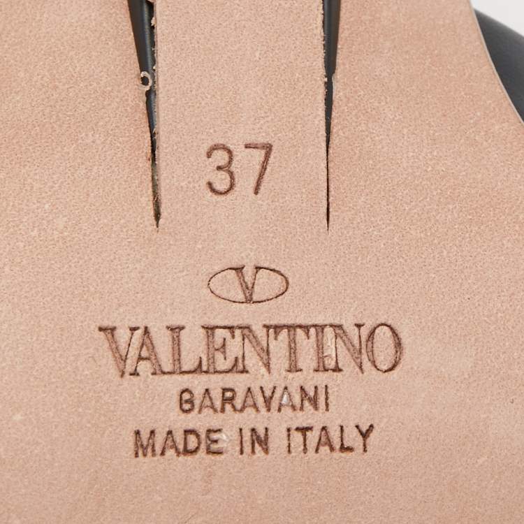 Pre Owned Valentino Black Leather Rockstud  Mules Size 37