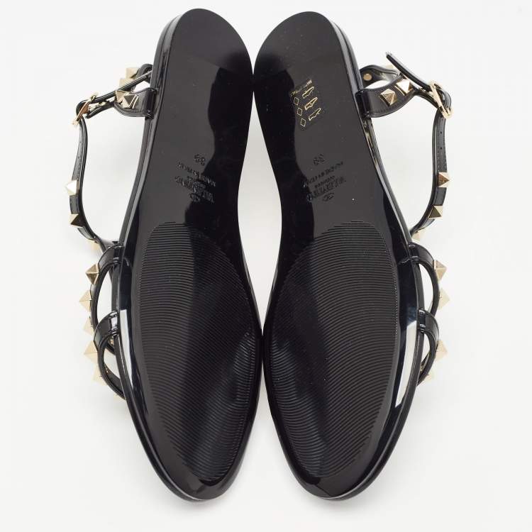 Pre Owned Valentino Black Rubber Rockstud Flat Sandals Size 39