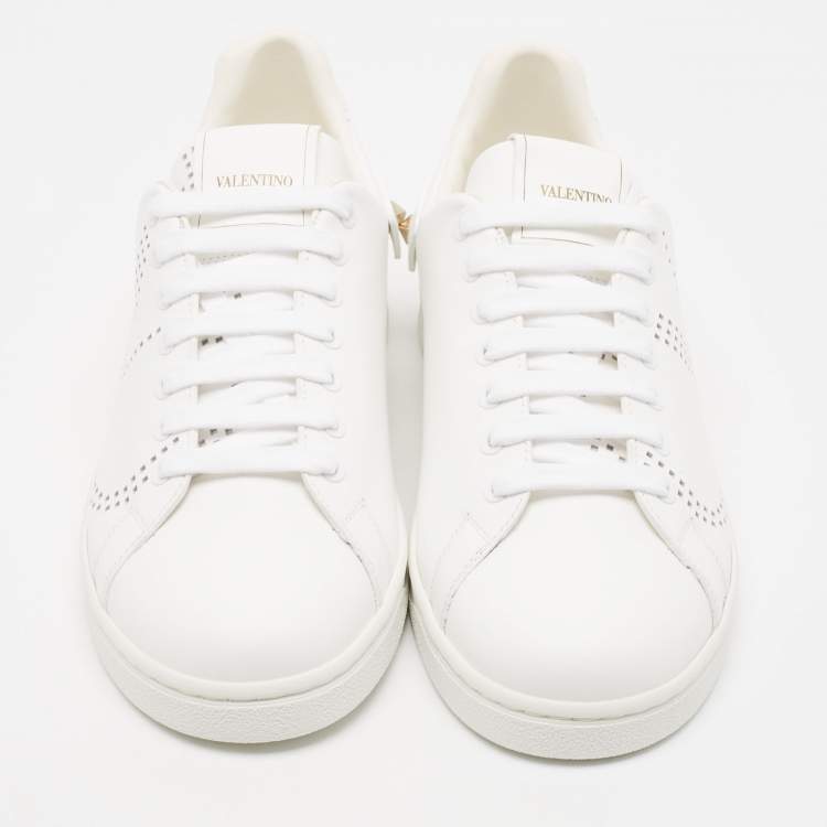 Pre Owned Valentino White Leather Rockstud Low Top Sneakers Size 39.5
