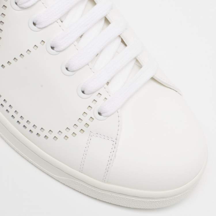Pre Owned Valentino White Leather Backnet Rockstud Low Top Sneakers Size 39.5