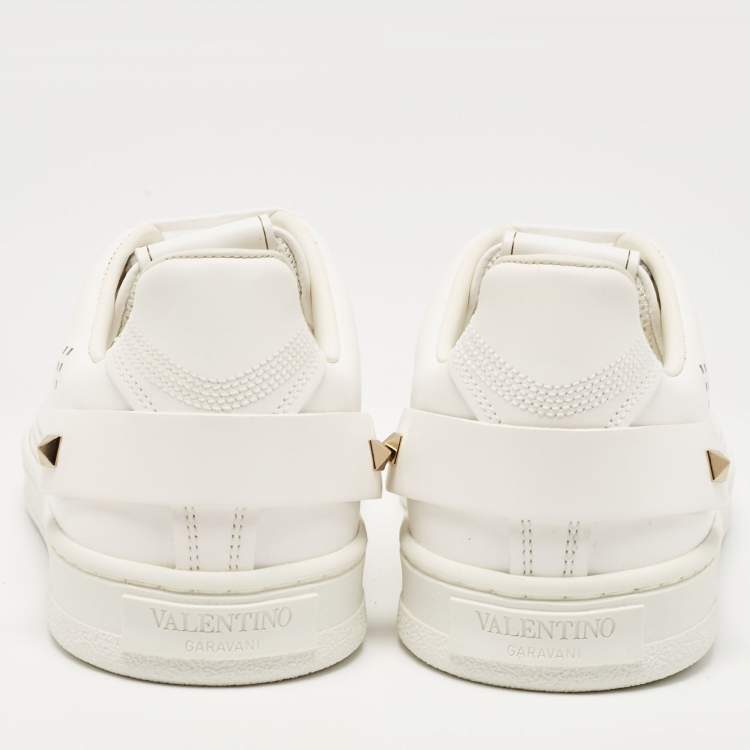 Pre Owned Valentino White Leather Rockstud Low Top Sneakers Size 39