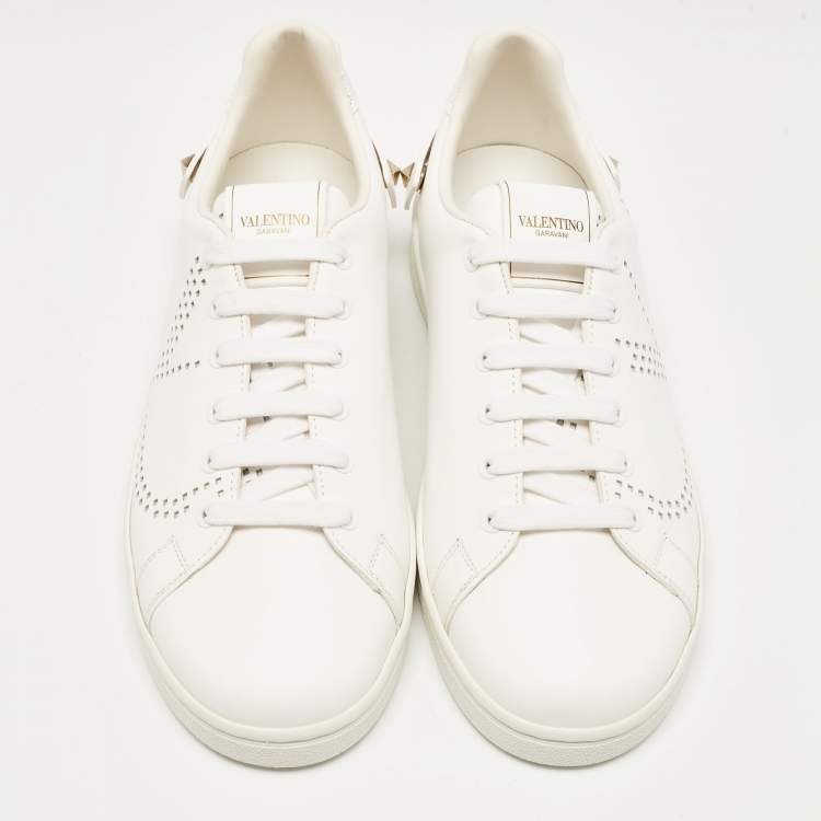 Pre Owned Valentino White Leather Rockstud Low Top Sneakers Size 39