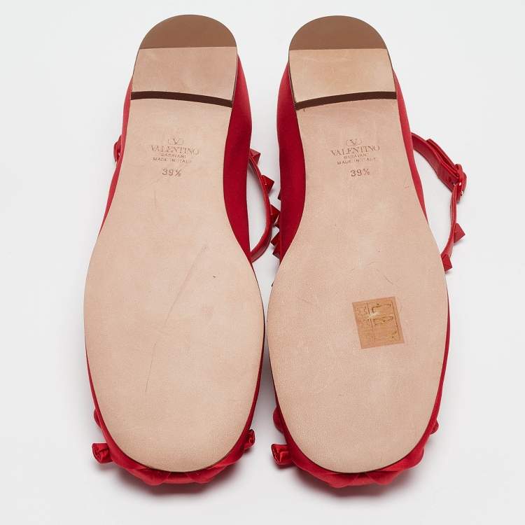 Pre Owned Valentino Red Satin Rockstud Ankle Strap Ballet Flats Size 39.5