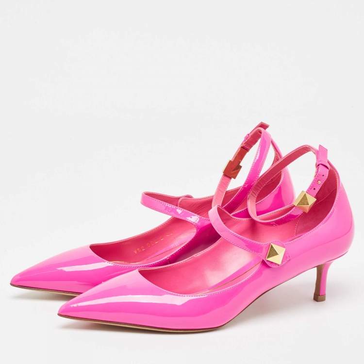 مملوكة مسبقًا Valentino Pink Patent Leather Rockstud Ankle Cuff Pointed Toe Pumps Size 40