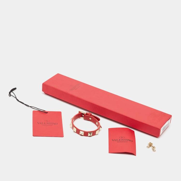 Pre Owned Valentino Rockstud Leather Gold Tone Bracelet