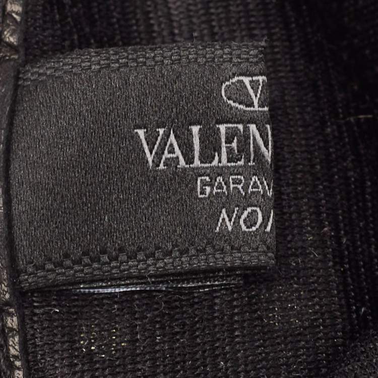 Pre Owned Valentino Black Leather Rockstud Gloves Size 8