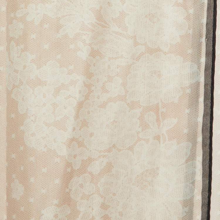 مملوكة مسبقًا Valentino Cream Floral Lace Print Silk Stole