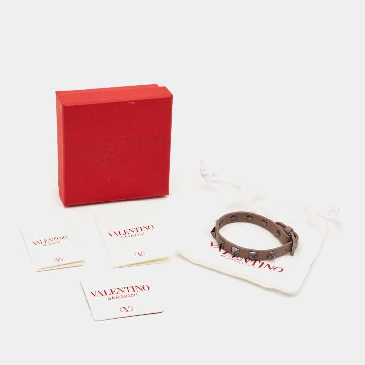 Pre Owned Valentino Rockstud Leather Gunmetal Tone Wrap Bracelet