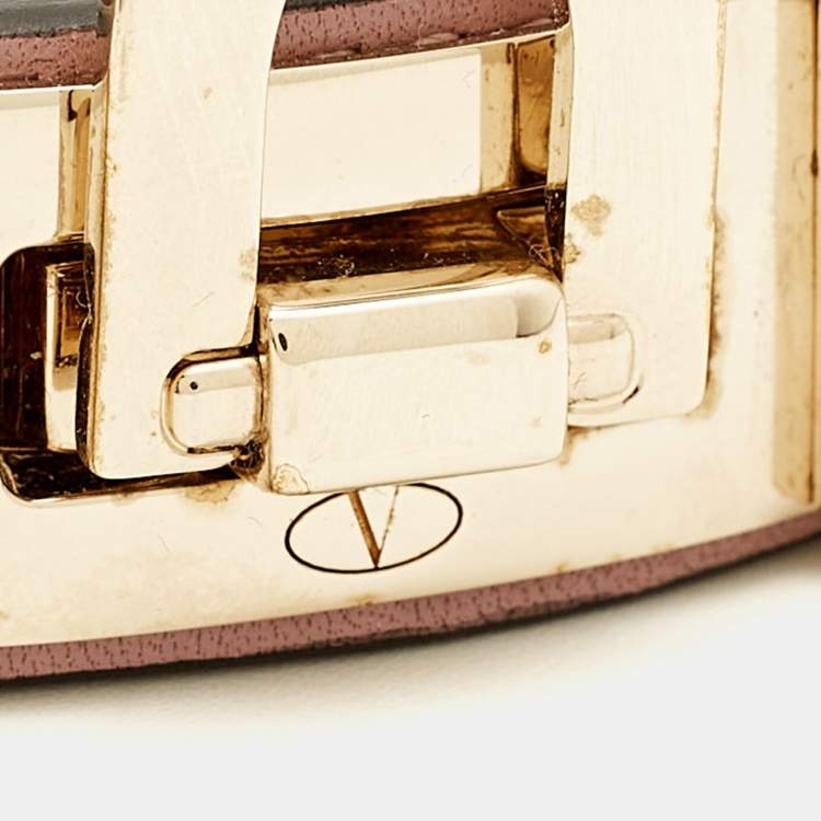 Pre Owned Valentino Rockstud Leather Gold Tone Bracelet S