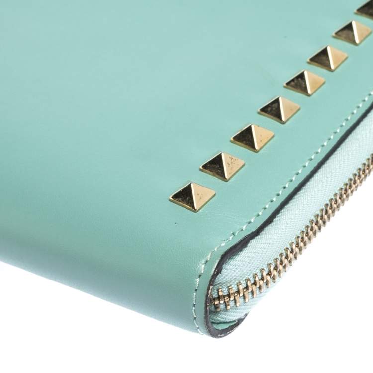 Pre Owned Valentino Mint Green Leather Rockstud Zip Around iPad Case