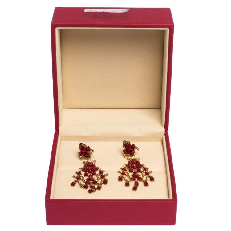 Pre Owned Valentino Red Resin Gold Tone Clip-on Dangle Earrings