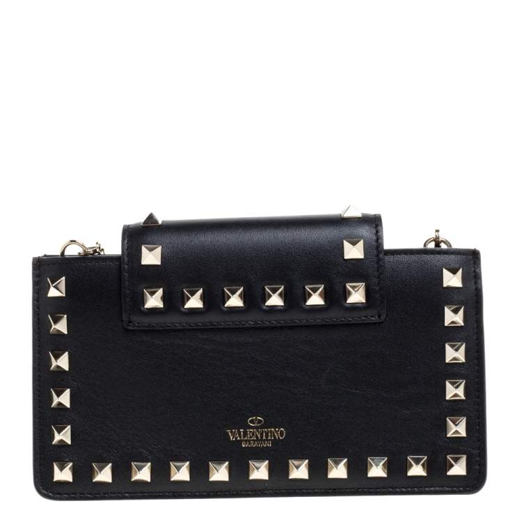 Pre Owned Valentino Black Leather Rockstud Chain Phone Case