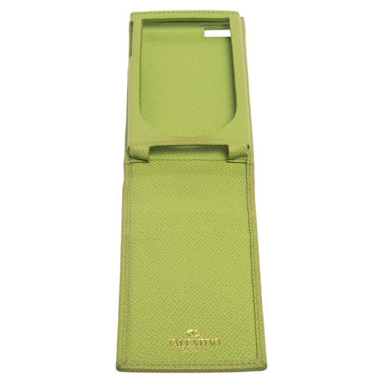 Pre Owned Valentino Green Grained Leather Rockstud iPhone 5 Flip Case