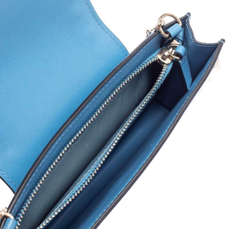 Pre Owned Valentino Blue Leather Rockstud Chain Phone Case
