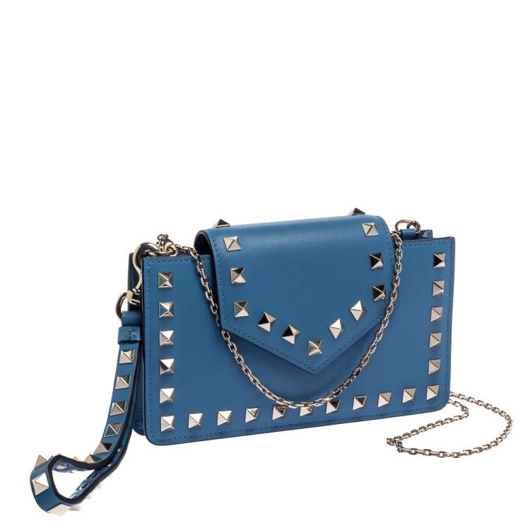 Pre Owned Valentino Blue Leather Rockstud Chain Phone Case