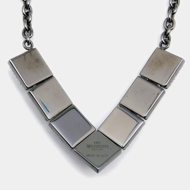 Pre Owned Valentino Gunmetal Tone Crystal Pyramid Necklace‬